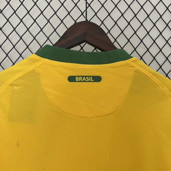 Camisa Retrô Clássica Seleção Brasileira Home - Brasil Amarelo – 2010/11 Nike - Imagem 8
