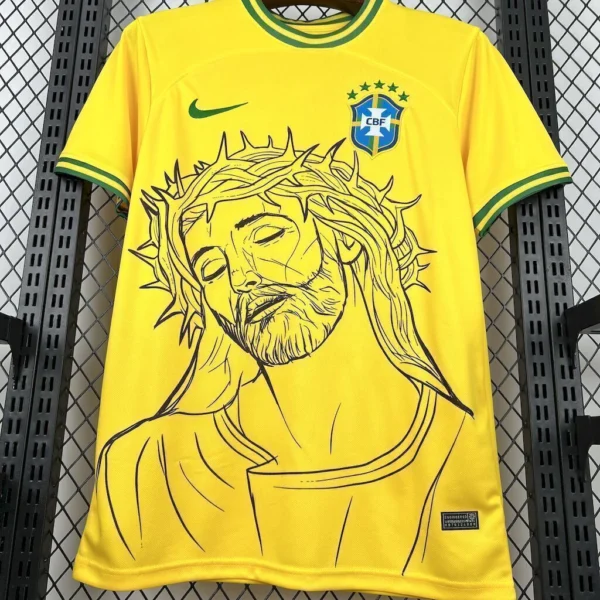 Camisa Brasil Seleção Brasileira Concept Jesus Cristo Versão Torcedor Masculina Amarela 2026 Nike - Imagem 2