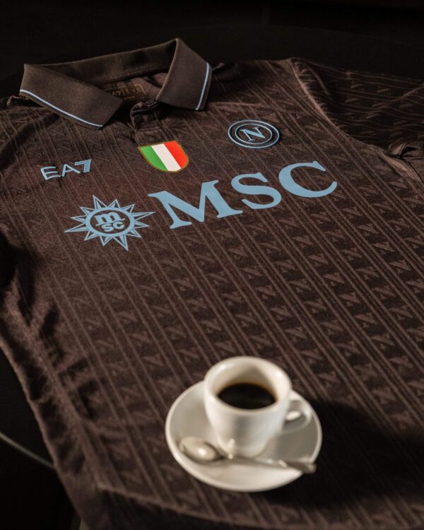 Camisa Napoli Third Versão Torcedor 25/2026 Café EA7 Armani - Imagem 2
