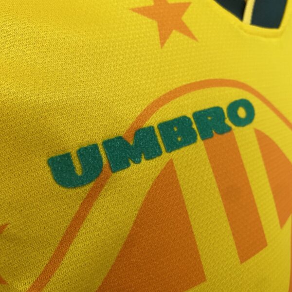 Camisa Retrô Clássica Seleção Brasileira Brasil – Veludo - Umbro – Amarela – 1994 - Imagem 8