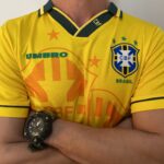 Camisa Retrô Clássica Seleção Brasileira Brasil – Veludo - Umbro – Amarela – 1994 - Imagem 3