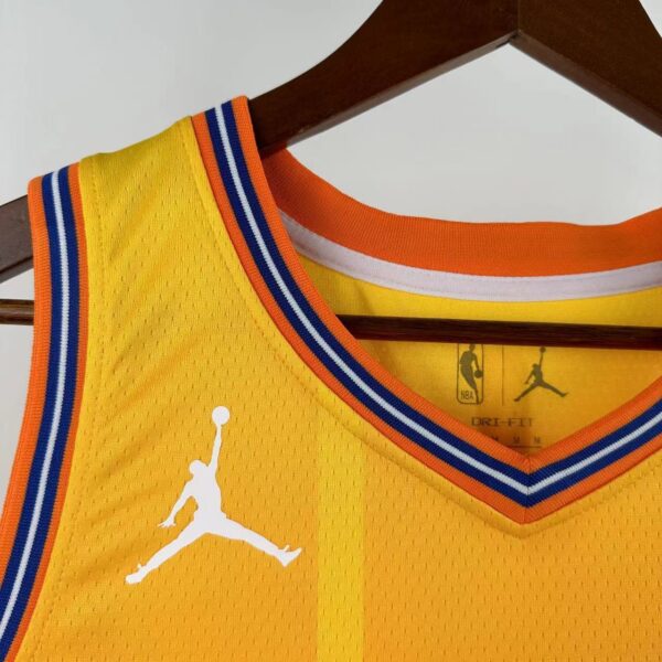 Camiseta Regata Basquete NBA Charlotte Hornets Statement Edition 2025/26 Laranja Jordan - Imagem 4