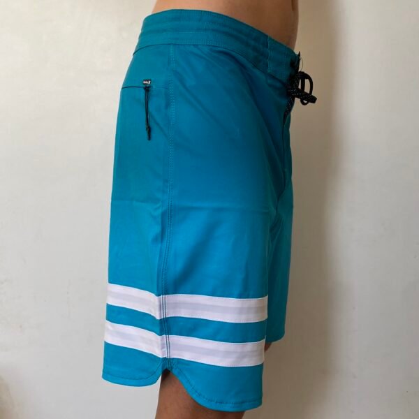 Bermuda Hurley Azul Claro com Branco 2026 - Imagem 3