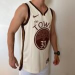 Camiseta Regata NBA Golden State Warriors Curry 30 City Edition Bege 2025/26 Nike - Imagem 5