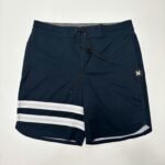 Bermuda Hurley Azul Petróleo com Branco 2026