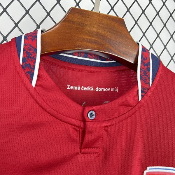 Camisa Seleção Rep. Tcheca Home Versão Torcedor Copa Do Mundo 2026 Vermelha Puma - Imagem 2