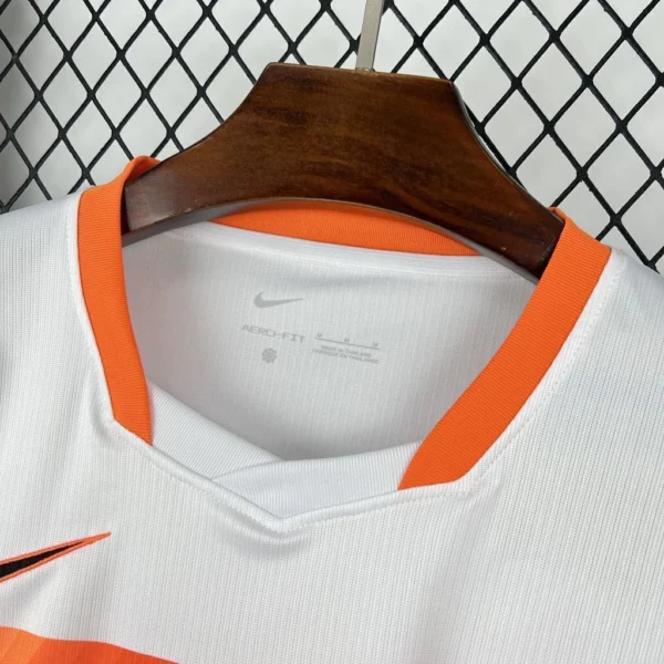 Camisa Seleção Holanda Away Versão Torcedor Copa Do Mundo 2026 Branca Nike - Imagem 3