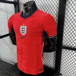 Camisa Seleção Inglaterra Away Versão Jogador Copa Do Mundo 2026 Vermelha Nike - Imagem 2
