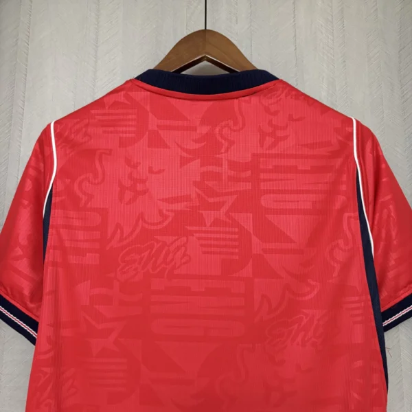 Camisa Seleção Inglaterra Away Versão Torcedor Copa Do Mundo 2026 Vermelha Nike - Imagem 7