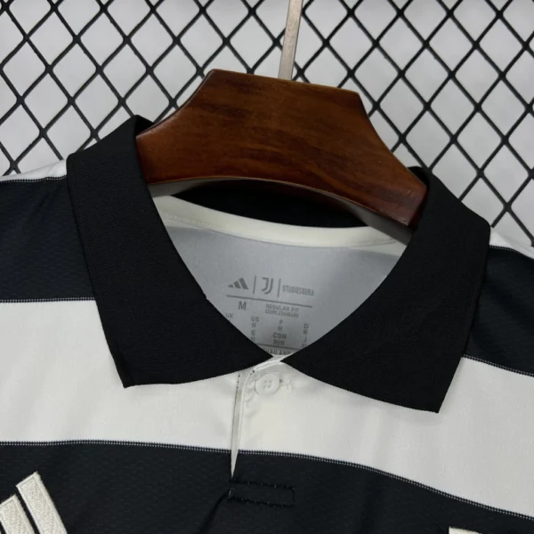 Camisa Juventus 4th Torcedor Parceria Studio Sgura 2026 Adidas - Imagem 2
