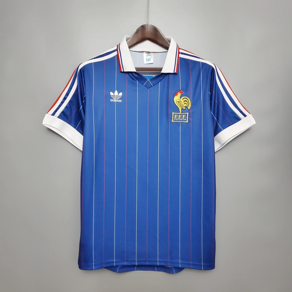camisa-franca-1982-011-25cdda0438529118e216657185777275-1024-1024 Camisa Retrô Clássica Seleção França Home 1982 Azul Adidas - Imagem 1