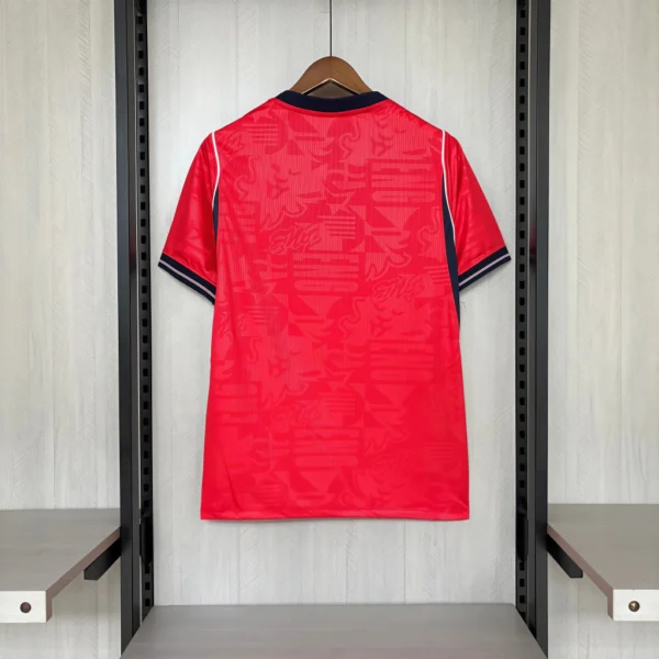 Camisa Seleção Inglaterra Away Versão Torcedor Copa Do Mundo 2026 Vermelha Nike - Imagem 6