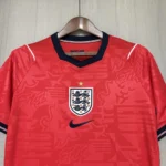 Camisa Seleção Inglaterra Away Versão Torcedor Copa Do Mundo 2026 Vermelha Nike - Imagem 2