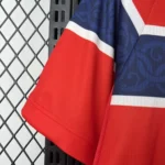 Camisa Seleção Noruega Home Versão Torcedor Copa Do Mundo 2026 Vermelha Nike - Imagem 7