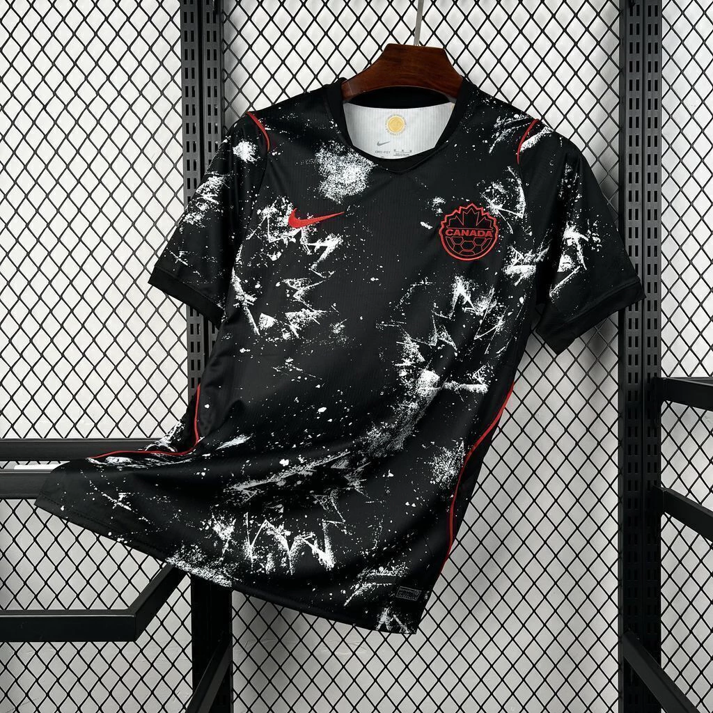 2026041218490160-d2e1396e0665095c2d17761902835353-1024-1024 Camisa Seleção Canadá Away Versão Torcedor Copa Do Mundo 2026 Preta Nike - Imagem 1