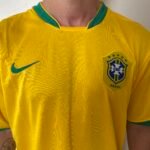 Camisa Retrô Clássica Seleção Brasileira Brasil – Nike – Amarela – 2006 - Imagem 2