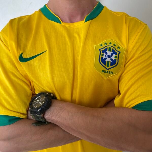 Camisa Retrô Clássica Seleção Brasileira Brasil – Nike – Amarela – 2006 - Imagem 3