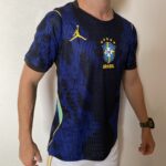 Camisa Brasil Seleção Brasileira Away Azul Jogador Copa do Mundo 2026 Jordan Nike - Imagem 7