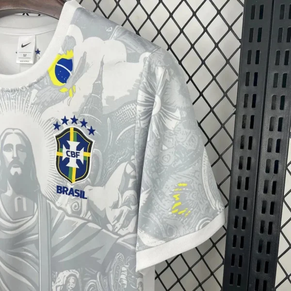 Camisa Brasil Seleção Brasileira Concept Cristo Redentor Versão Torcedor Masculina Branca 2026 Nike - Imagem 2