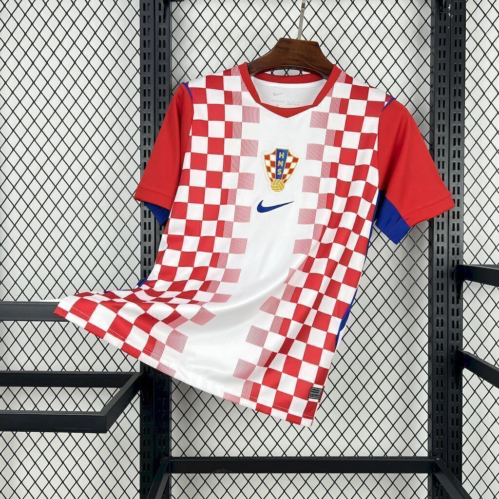 Camisa Seleção Croácia Home Versão Torcedor Copa Do Mundo 2026 Branca Nike