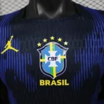 Camisa Brasil Seleção Brasileira Away Azul Jogador Manga Longa Copa do Mundo 2026 Jordan Nike - Imagem 3