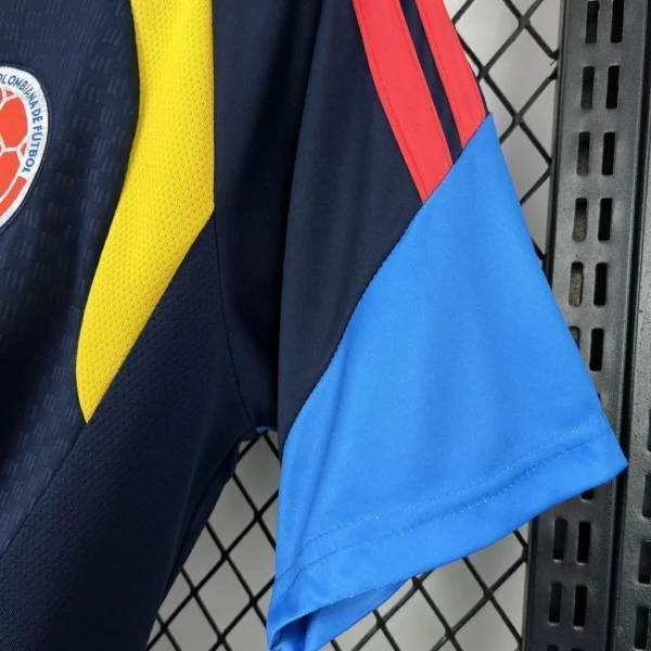 Camisa Seleção Colômbia Pré-Jogo Versão Torcedor Copa Do Mundo 2026 Marinho Adidas - Imagem 4