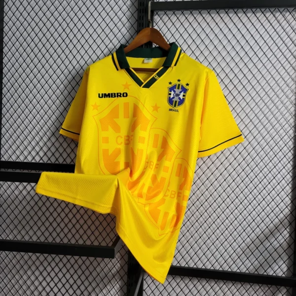 Camisa Retrô Clássica Seleção Brasileira Brasil – Bordada - Umbro – Amarela – 1994 - Imagem 2