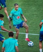 Camisa Seleção Brasil Treino Versão Torcedor Copa Do Mundo 2026 Azul Nike - Imagem 6