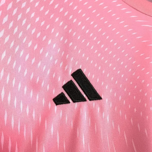 Camisa Seleção Espanha Goleiro Versão Torcedor Copa Do Mundo 2026 Rosa Adidas - Imagem 3