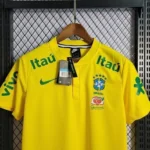 Camisa Seleção Brasil Pré-Jogo Versão Torcedor 2023 Amerela Nike - Imagem 3