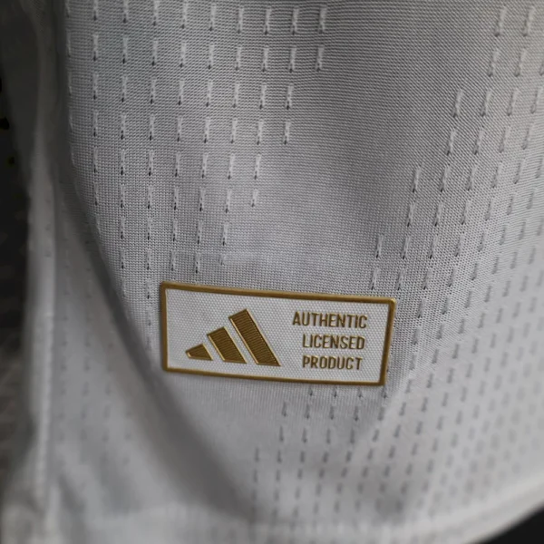 Camisa Real Madrid Home Versão Jogador 2026/27 Branca Adidas - Imagem 5