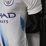 Camisa Manchester City Third Versão Jogador 2026/27 Branca Puma - Imagem 7