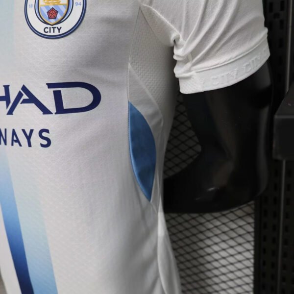 Camisa Manchester City Third Versão Jogador 2026/27 Branca Puma - Imagem 7