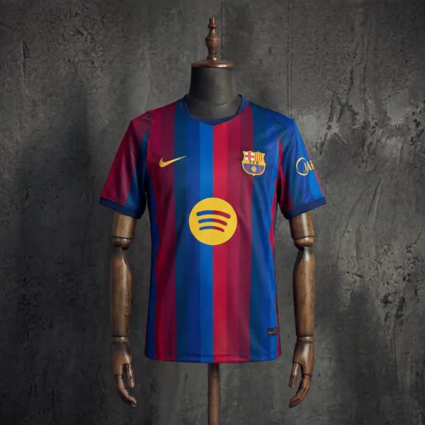 Camisa Barcelona Home Versão Torcedor 2026/27 Nike - Imagem 10