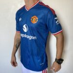 Camisa Manchester United Away Versão Jogador 2026/27 Azul Adidas - Imagem 5
