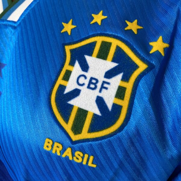 Camisa Retrô Clássica Seleção Brasileira Brasil – Veludo - Umbro – Azul – 1994 - Imagem 3