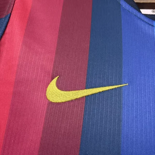 Camisa Barcelona Home Versão Torcedor 2026/27 Nike - Imagem 5
