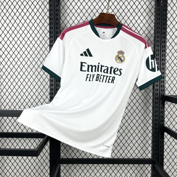 Camisa Real Madrid Home Versão Torcedor 2026/27 Branca Adidas - Imagem 11