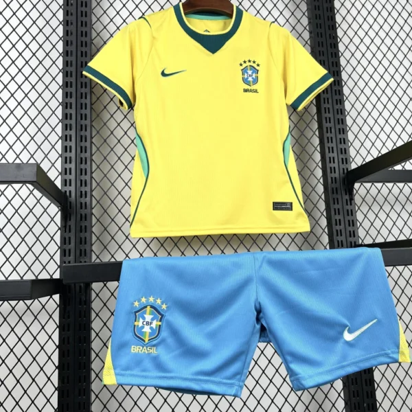 Kit Conjunto Infantil Crianças Camisa e Calção Brasil Retrô Home Infantil Copa do Mundo 2026 Nike - Imagem 2