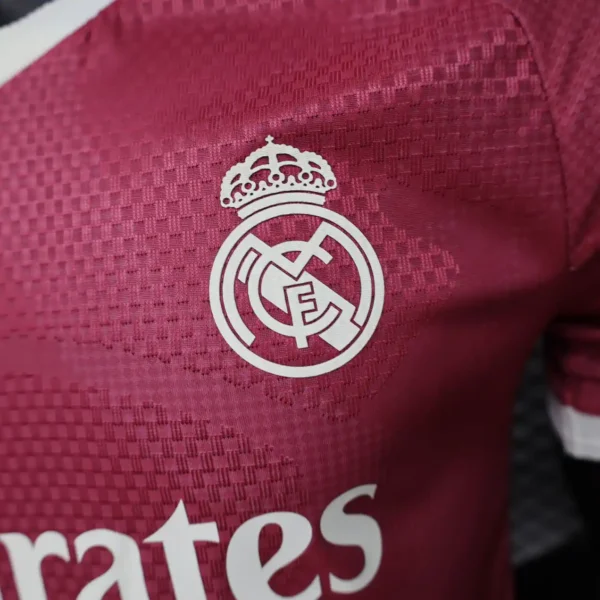 Camisa Real Madrid Third Versão Jogador 2026/27 Rosa Adidas - Imagem 4