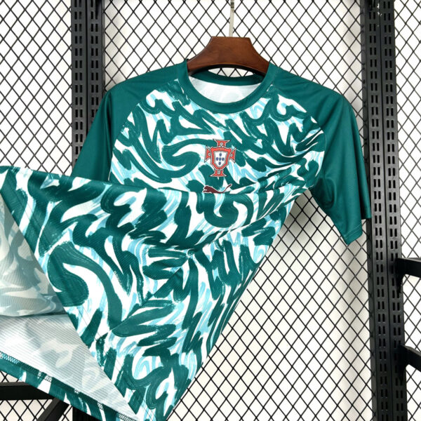Camisa Seleção Portugal Pré-Jogo 2 Versão Torcedor Copa Do Mundo 2026 Puma - Imagem 2