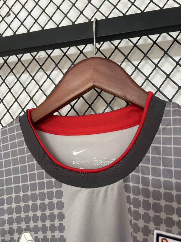 Camisa Seleção Inglaterra Pré-Jogo Versão Torcedor Copa Do Mundo 2026 Nike Palace - Imagem 2