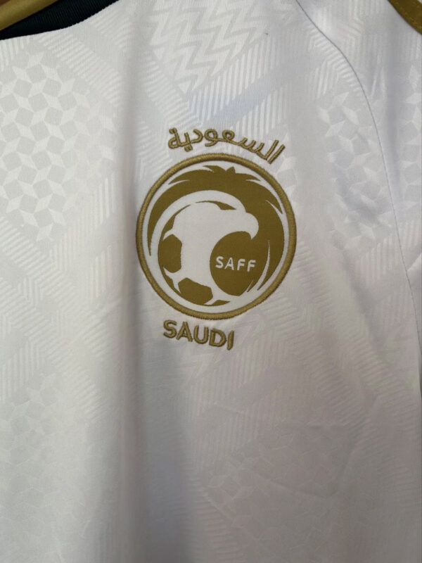 Camisa Seleção Arábia Saudita Away Versão Torcedor Copa Do Mundo 2026 Branca Adidas - Imagem 5