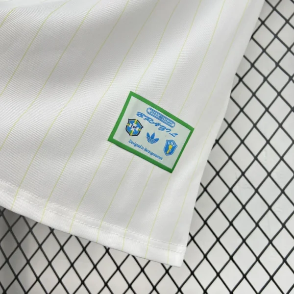 Camisa Brasil Seleção Brasileira Terrace Icons Unissex 2026 Branca Adidas - Imagem 6
