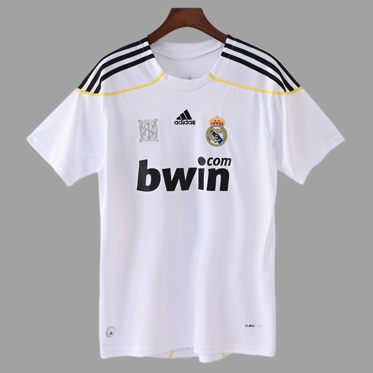 Camisa Retrô Real Madrid Home Ronaldo 7 - CR7 - 2009/2010 Adidas Branca