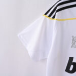 Camisa Retrô Real Madrid Home Ronaldo 7 - CR7 - 2009/2010 Adidas Branca - Imagem 4