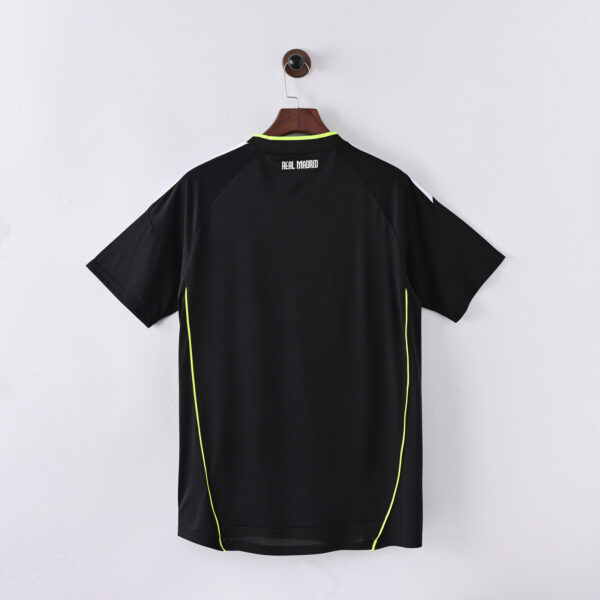 Camisa Retrô Real Madrid Away Ronaldo 7 - CR7 - 2010/2011 Adidas - Imagem 11