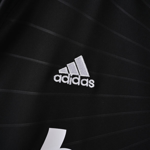Camisa Retrô Real Madrid Away Ronaldo 7 - CR7 - 2010/2011 Adidas - Imagem 5
