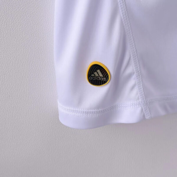 Camisa Retrô Real Madrid Home Ronaldo 7 - CR7 - 2010/2011 Adidas Branca - Imagem 8