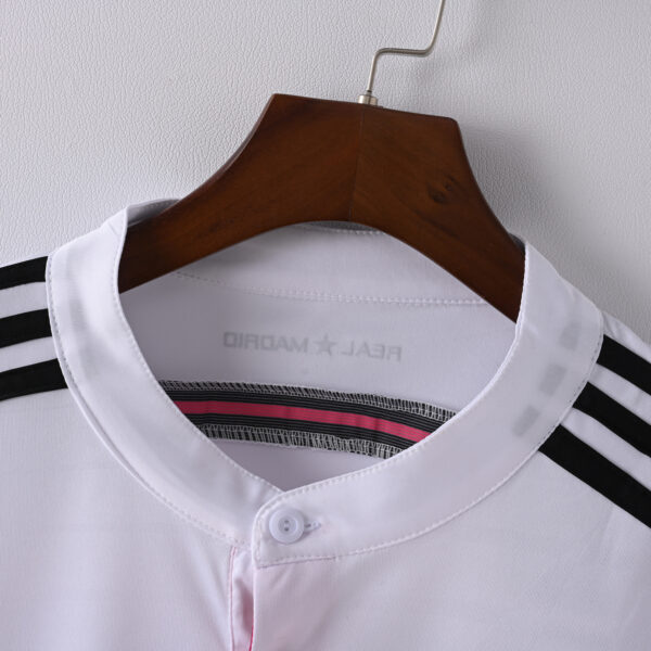 Camisa Retrô Real Madrid Home Ronaldo 7 - CR7 - 2014/2015 Adidas - Imagem 6